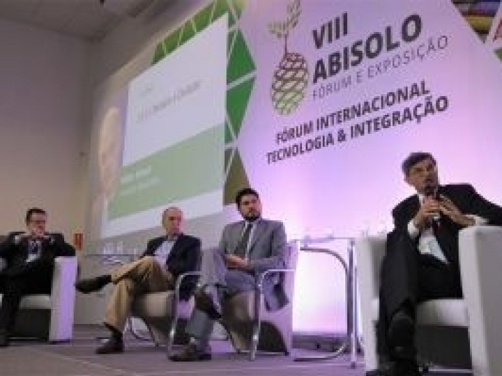 Fórum Abisolo debate produtividade agrícola 