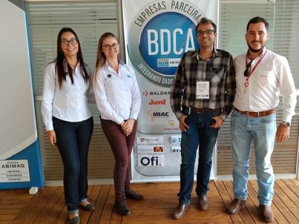 Turma de estudantes da Fatec de Pompeia é responsável pelos testes de validação da plataforma de dados do agronegócio. Foto: Divulgação