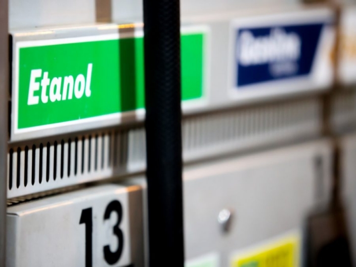 Consumo de combustíveis cresce 3,5% e etanol bate novo recorde