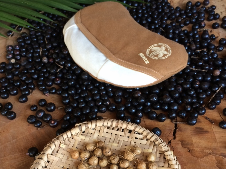 Caroços de Açaí e Algodão são utilizados para produção de Bolsa Térmica Natural
