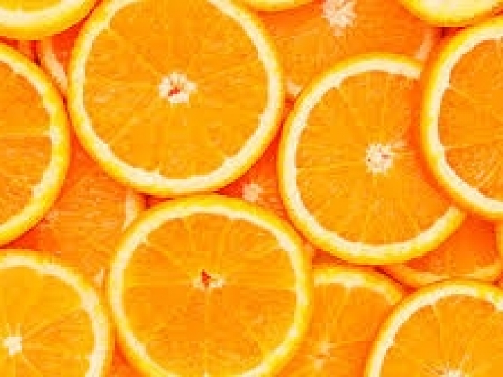 Menor movimentação de estoques continua influenciando embarques e exportações de suco de laranja recuam 19,17% em outubro