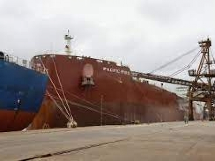 Embarque recorde de farelo de soja é realizado no Porto de Paranaguá