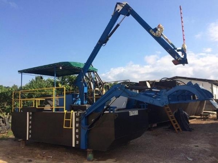 FPT Industrial impulsiona trator aquático para limpeza na Bahia 