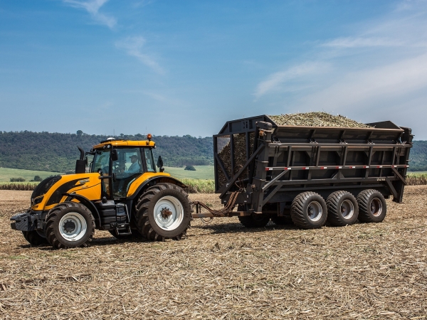 Série T CVT, única do Brasil equipada com a pioneira transmissão CVT (Foto: Divulgação)