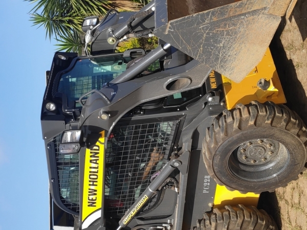 Minicarregadeira New Holland L318.  Foto: Divulgação