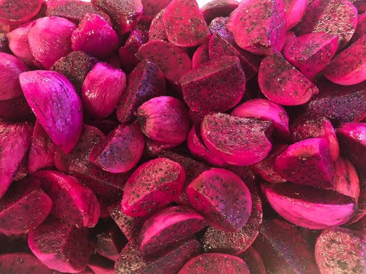 Cientistas desenvolvem corante natural vermelho-violeta intenso a partir da pitaia