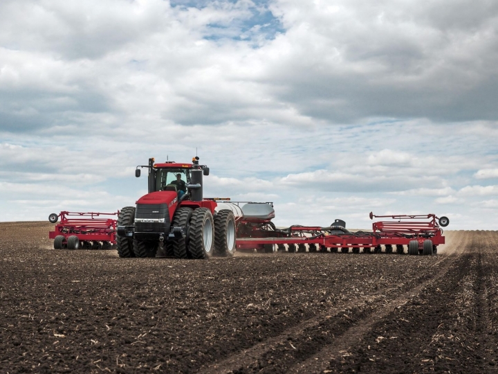 Em 40 anos, agricultura brasileira produz 5 vezes mais, sem dobra de área plantada 