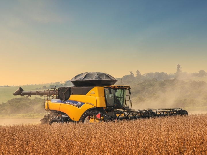 New Holland lança na Agrishow colheitadeira com tecnologia de inteligência artificial