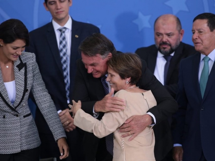 Tereza Cristina se despede do cargo de ministra e destaca conquistas dos produtores rurais nos últimos anos