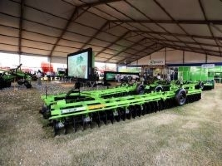 Nova grade niveladora facilita transporte e operação em grandes áreas