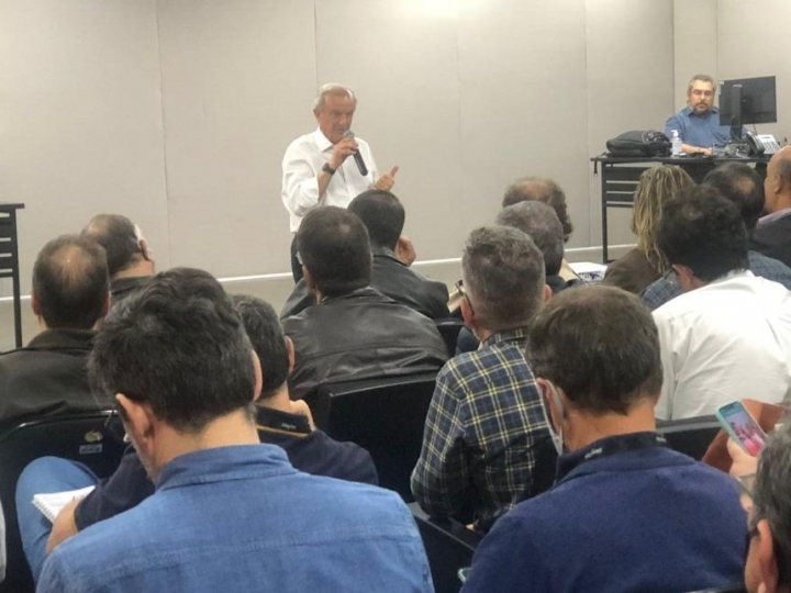 Secretário de Agricultura e Abastecimento participa de reunião técnica em Bauru