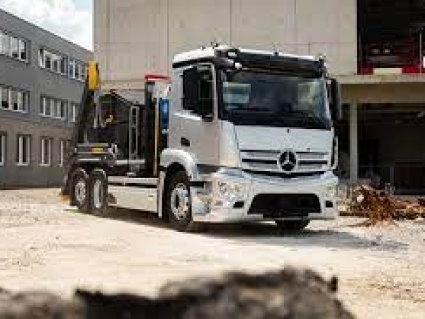 ZF e Mercedes-Benz Trucks apresentam tomada de força eWorX silenciosa e sem emissões para caminhões elétricos.  Foto: Divulgação