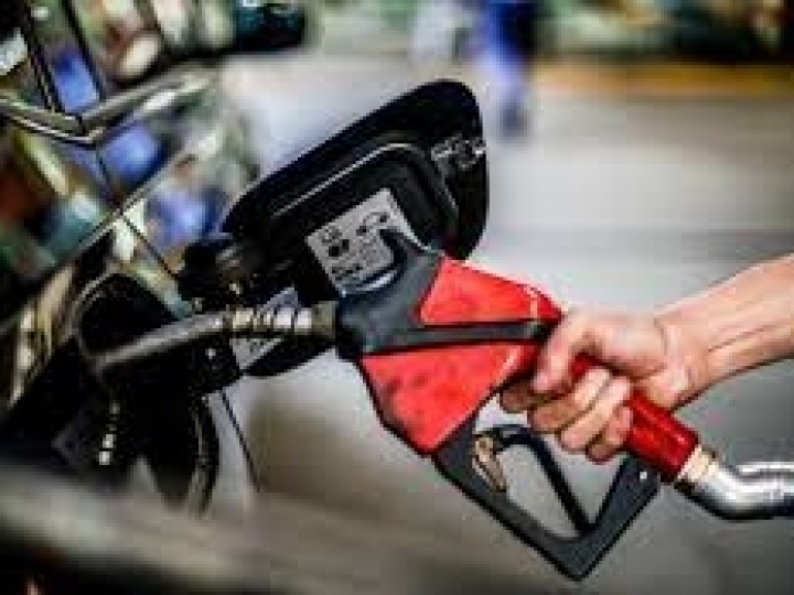 Preço médio da gasolina e do etanol recuaram quase 10% 