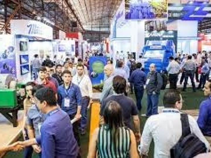 Na Fenasucro & Agrocana, setor defende mercado livre para compra da bioenergia