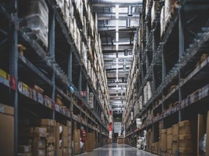 O impacto dos produtos voltados ao agronegócio e à construção civil para o setor atacadista