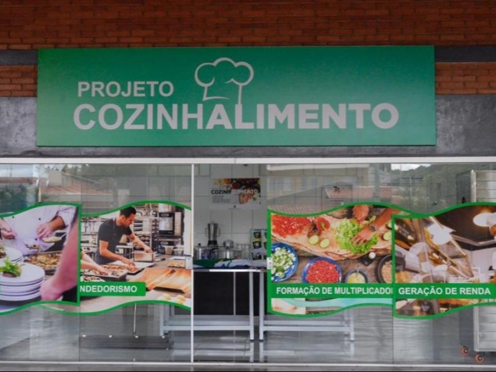 Projeto Cozinhalimento promove dignidade e oportunidade profissional 