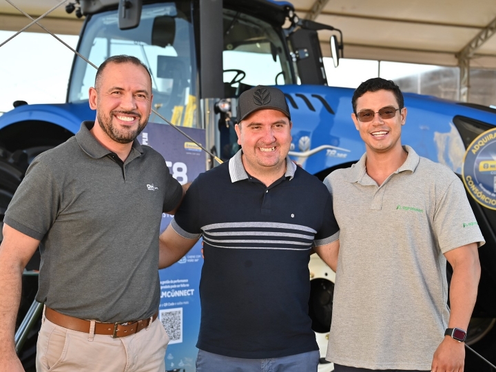 Inédito no Brasil: produtor utiliza ‘grãos digitais’ para adquirir um trator da New Holland Agriculture