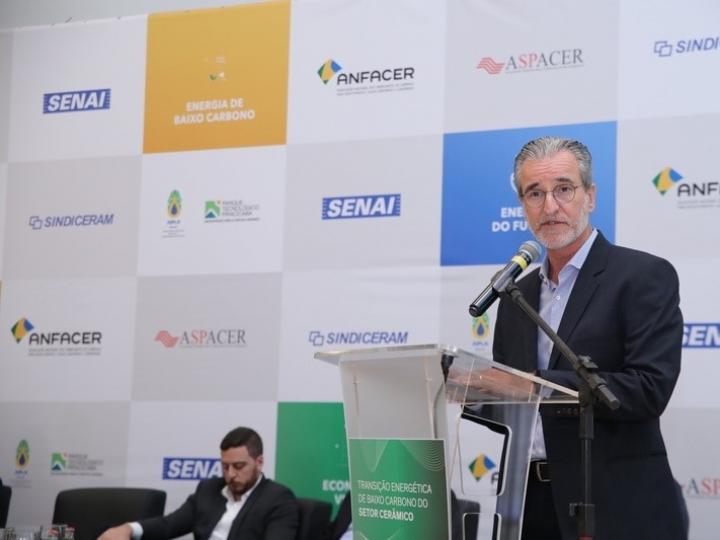 Setores cerâmico e sucroenergético firmam acordo para substituir gás natural por biometano