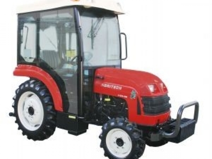 Tratores super estreitos e cabinados otimizam colheita e reduzem custos nos cafezais