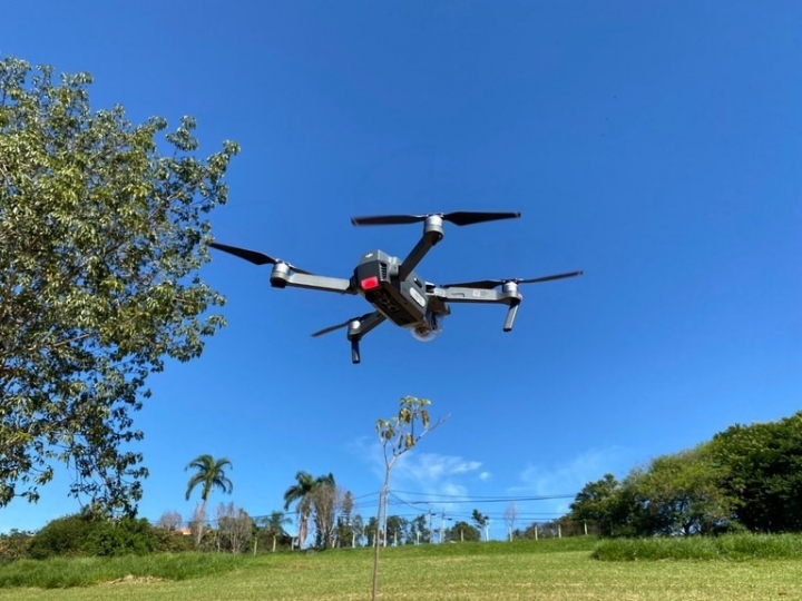 Com aulas práticas, Mapa prepara servidores para uso de drones em São Paulo