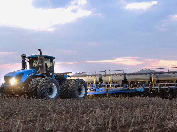 Promoção pré-plantio vale até 31 de agosto e traz descontos em mais de 800 itens para tratores, plantadeiras e pulverizadores. Foto: Divulgação