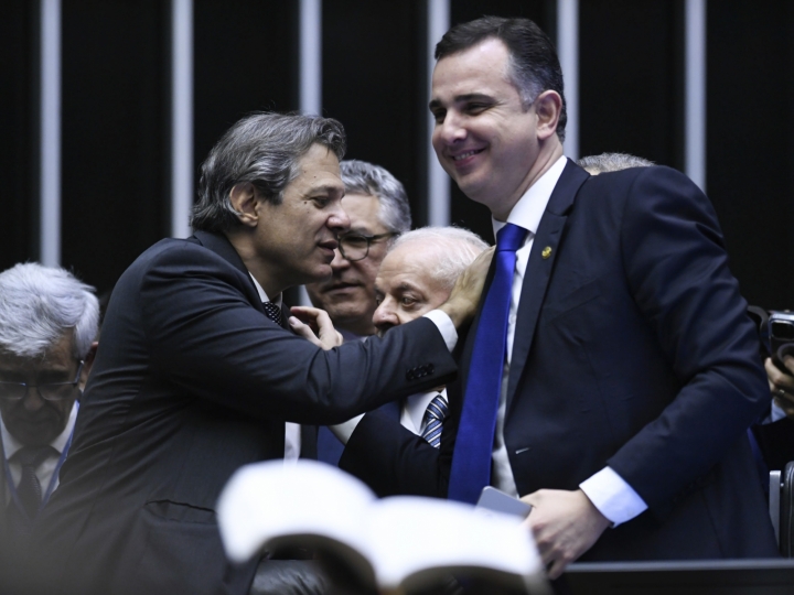 Como fica o mercado de carbono com a reforma tributária?
