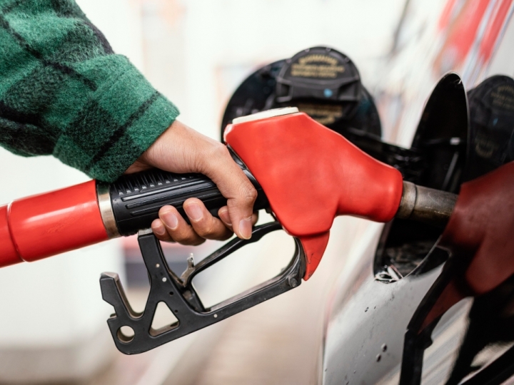 Etanol: anidro volta a cair e hidratado fecha pela 3ª semana em alta