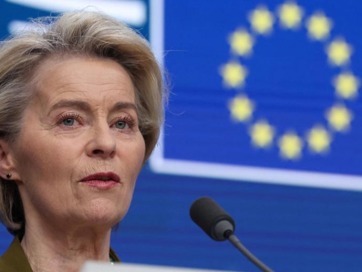 Von der Leyen diz que UE está pronta para negociar com os EUA sobre tarifas