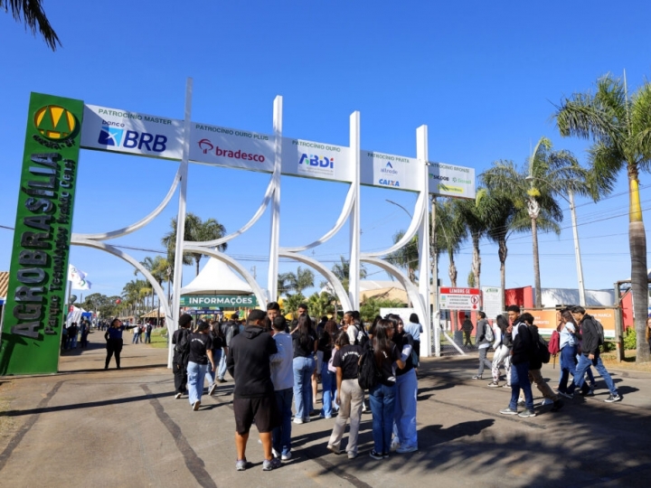 AgroBrasília 2025 atrai mais de 18 mil visitantes no primeiro dia de Feira