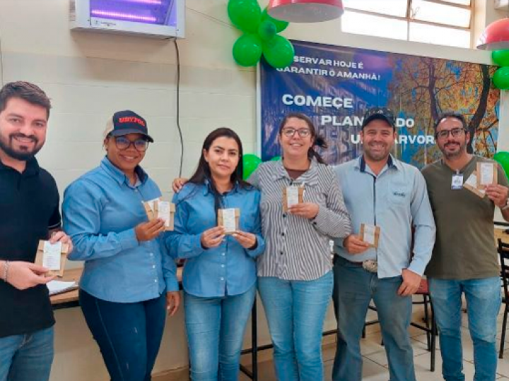Grupo Unialco celebra Dia da Árvore com entrega de sementes de Ipê