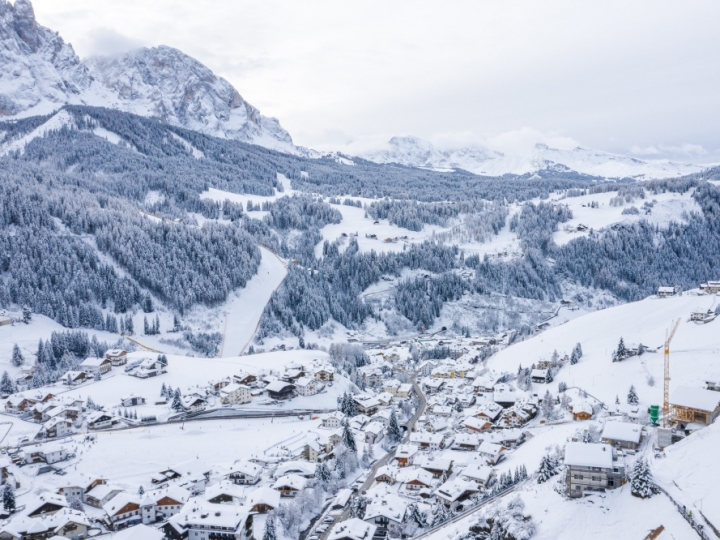 Neve e gelo paralisam aeroportos e provocam caos na Europa