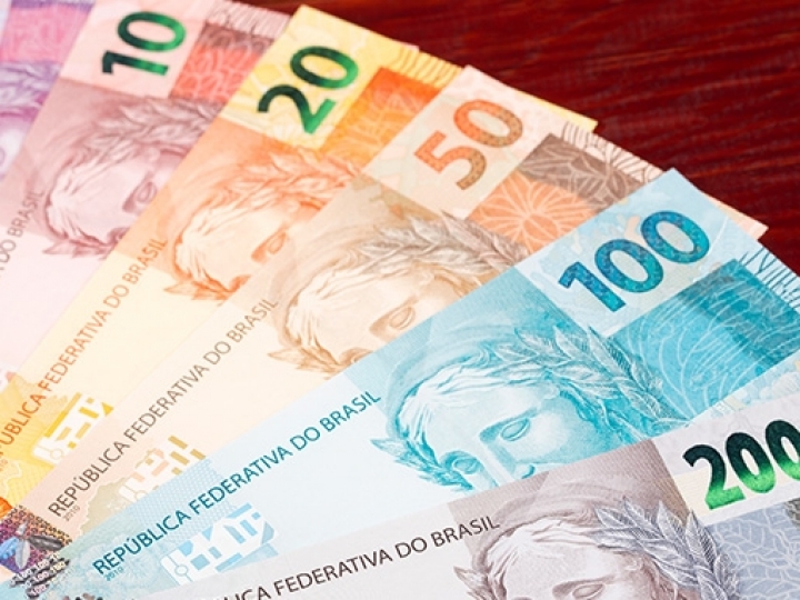 Faturamento de máquinas agrícolas cai 7% em seis meses, aponta Abimaq